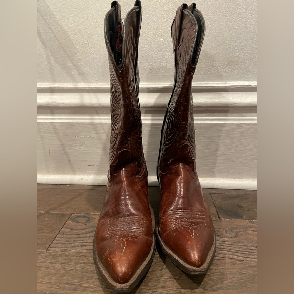 Vintage Laredo Two-Tone Brown Cowboy Boots, Size 6.5. In excellent condition!